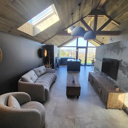 Osciade Lodge